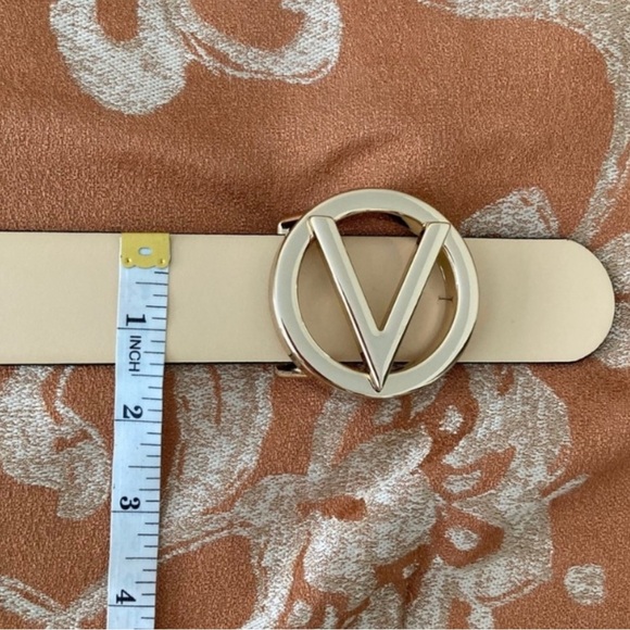 Valentino cream leather belt - Picture 4 of 6